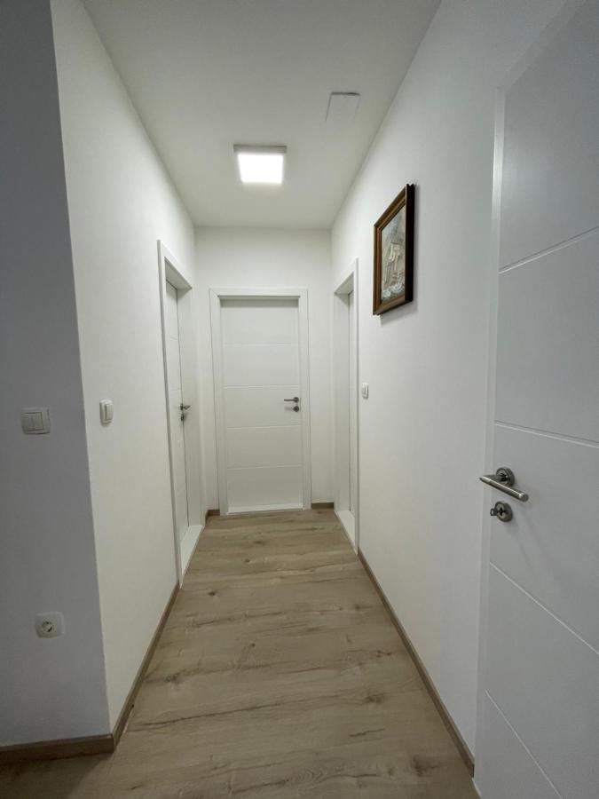 מאקרסקה The Big Terrace Apartment מראה חיצוני תמונה