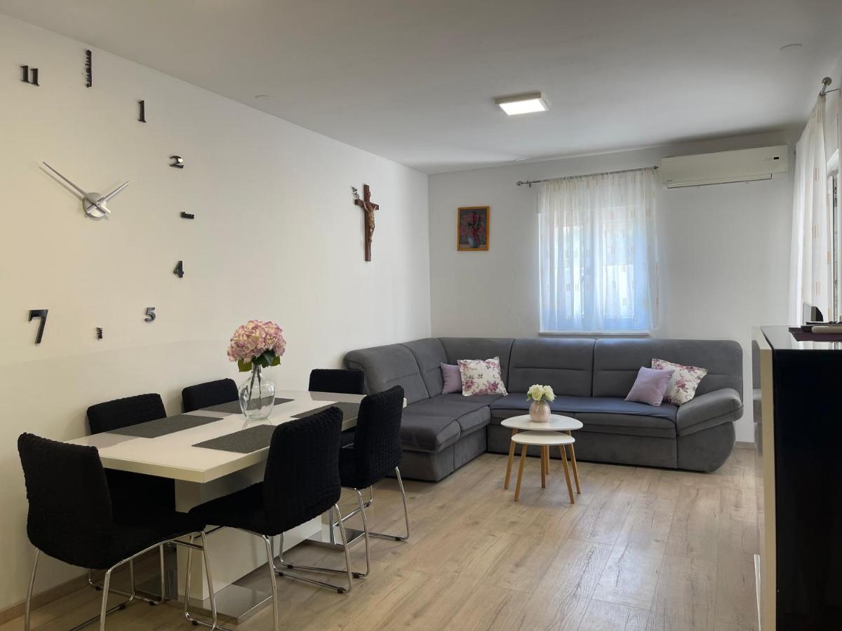 מאקרסקה The Big Terrace Apartment מראה חיצוני תמונה