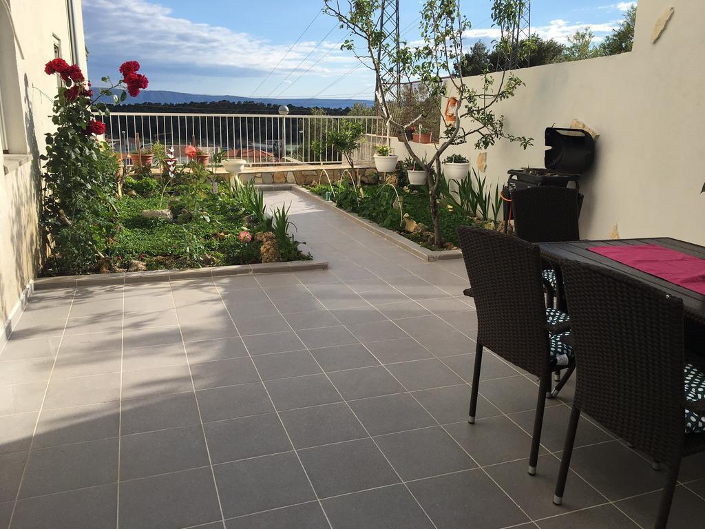 מאקרסקה The Big Terrace Apartment מראה חיצוני תמונה